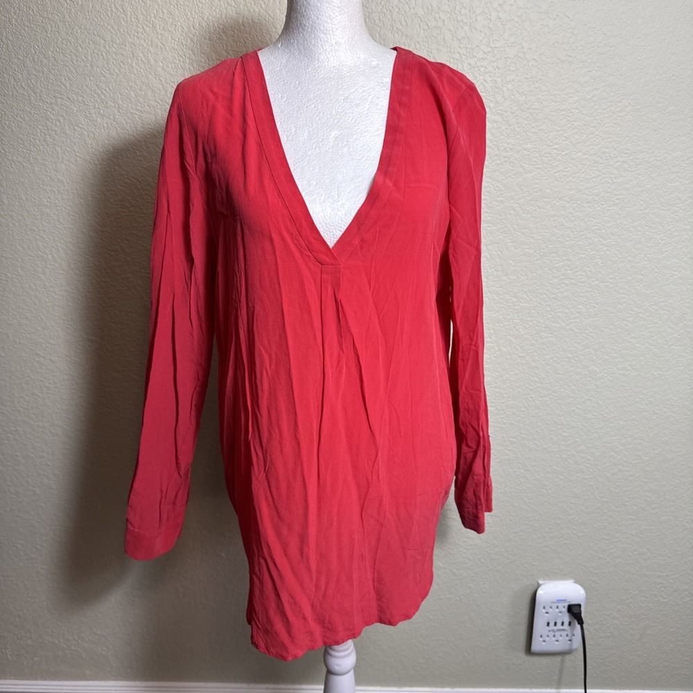 Joie Silk Top Womens M Red V-Neck Blouse Long Sleeve Pleated Slit Tunic Pullover